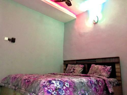 Hotel Paradise Spot Inn