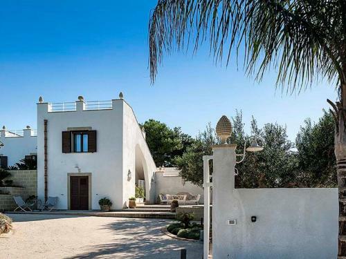 Majestic Holiday Home In Trapani With Sauna