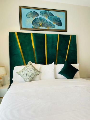 Bluewater Luxury 4bedroom Apartment