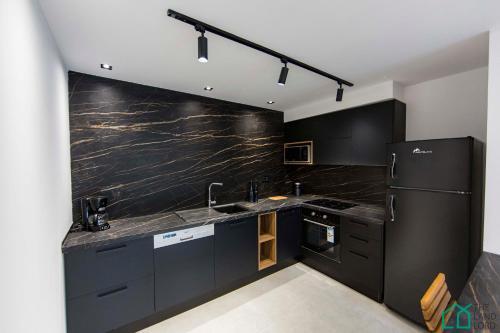 Sunset: Luxury Apartments With Gym In Lac 1