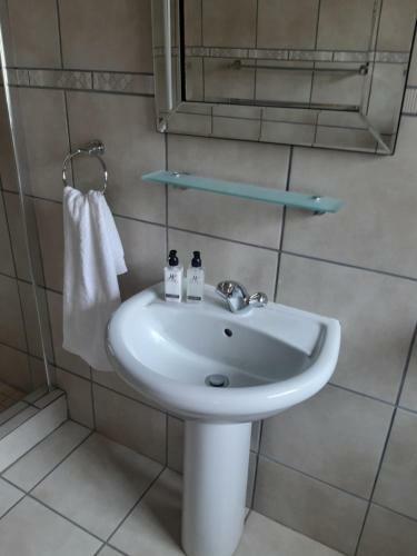 Bed & Breakfast Fochville Guesthouse