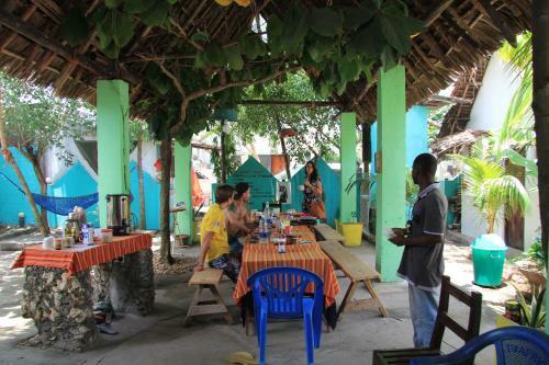 Hostal Nungwi Backpacker Apartments