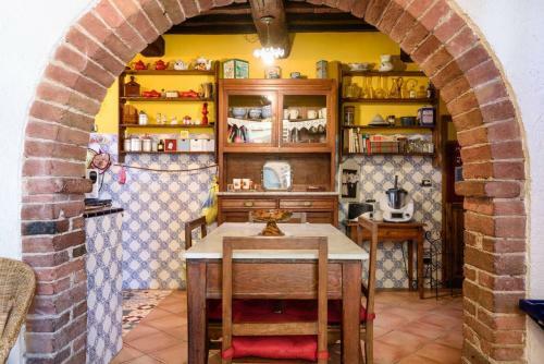 2 Bedrooms House With Shared Pool And Enclosed Garden At Trequanda