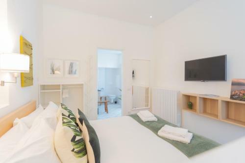Enchanted Como Lake - Tremezzo Apartments By Rent All Como