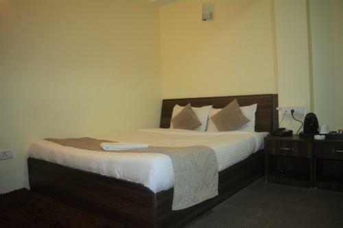 Hotel Rufina Cardamom Residency