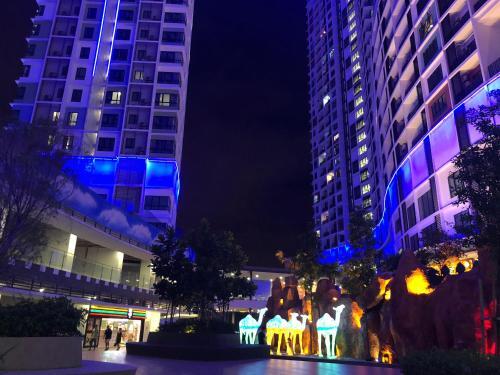 Apartamento Nice & Luxury London Theme, Corner With Balcony, 769sqft