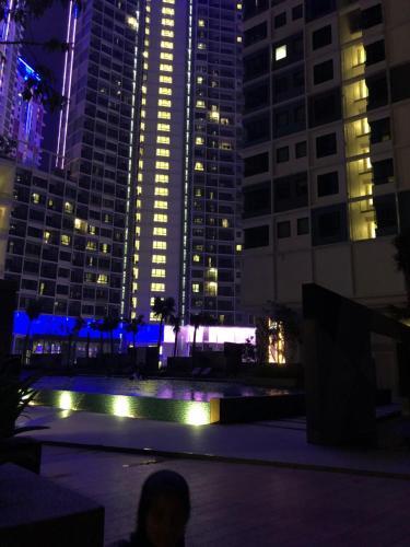 Apartamento Nice & Luxury London Theme, Corner With Balcony, 769sqft