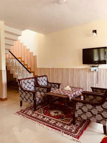 Zorba Cottage (Home Stay In Nainital)
