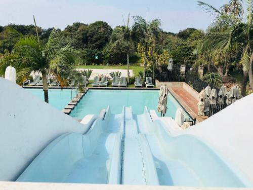 Breakers Resort Apartments