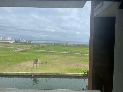 Luxury Beach Front Apartment On Canal - Spacious +