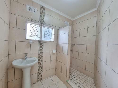 Lovely 2-bedroom Condo In Morningside