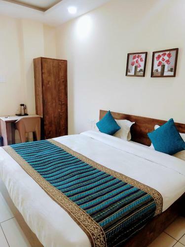 Amrit Hotel, Bhopal