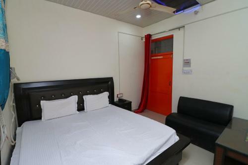 Hotel Spot On 37270 Apna Niwas