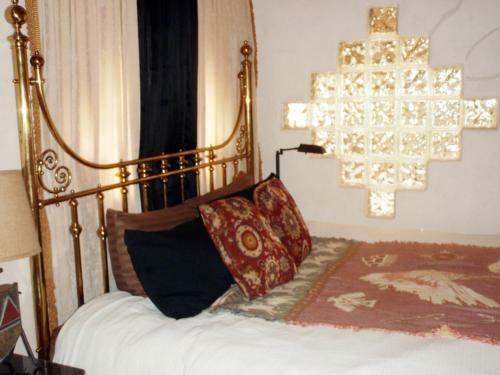 Posada Touchstone Inn