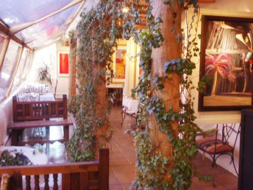 Posada Touchstone Inn