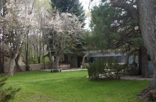 Posada Touchstone Inn
