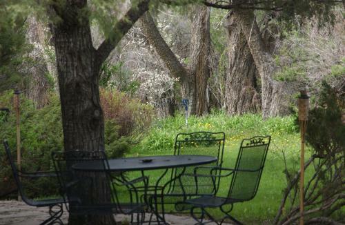 Posada Touchstone Inn
