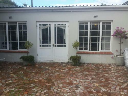 Dancer's Cottages