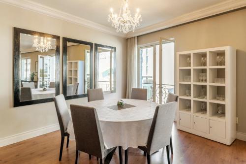 Apartamentos Cape Royale | Whosting