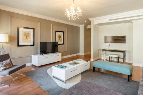 Apartamentos Cape Royale | Whosting