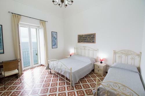 Isola Bella Sea-view Apartment