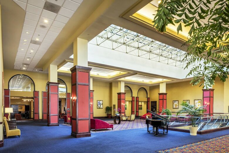 Renaissance Mobile Riverview Plaza Hotel