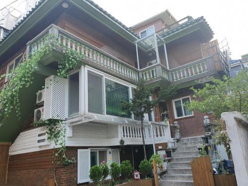 Hostal Ok Guesthouse