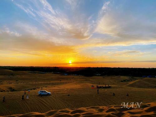 Dunhuang Manman International Desert Outdoor Campground