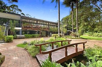 Hotel Checkers Resort