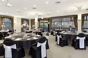 Hotel Checkers Resort