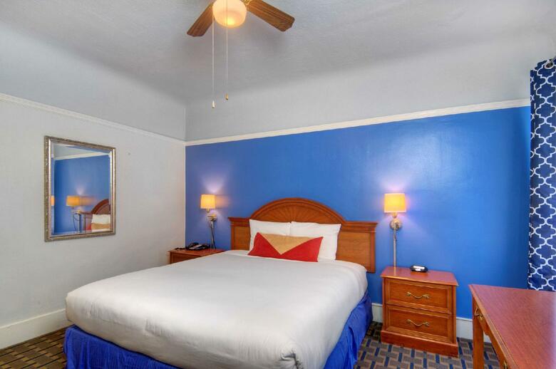 Monarch Hotel