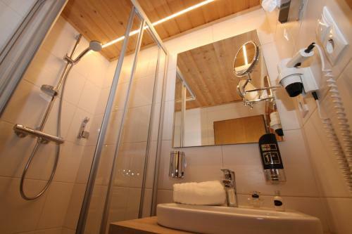 Hostal Haus Alpengl�hn