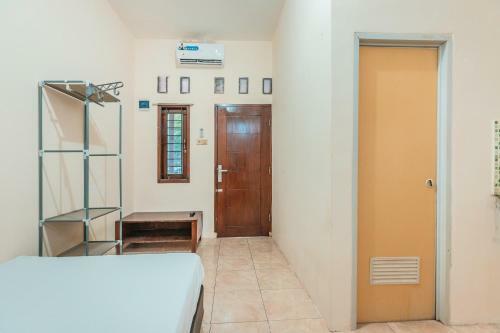 Hotel Oyo Life 2424 Kost Luqman 2
