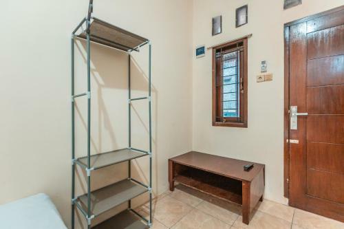 Hotel Oyo Life 2424 Kost Luqman 2
