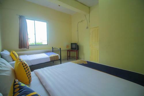 Hotel Spot On 2305 Andys Nur Penginapan
