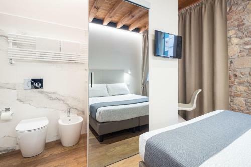 Hostal Teatro Romano Easy Suites