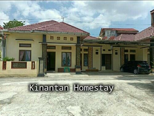 Hostal Kinantan Rumah Batu 3 Br