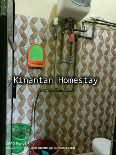 Hostal Kinantan Rumah Batu 3 Br