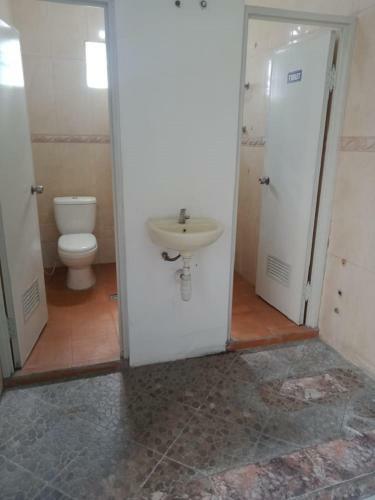 Hotel Gajayana Homestay