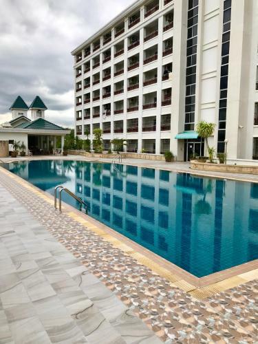 Apartamento Naphatsawan Mansion