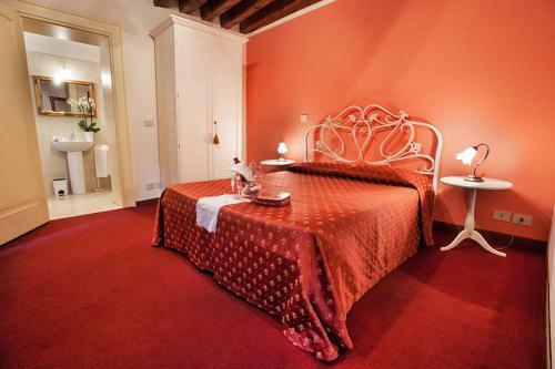 Hostal Maison San Marco
