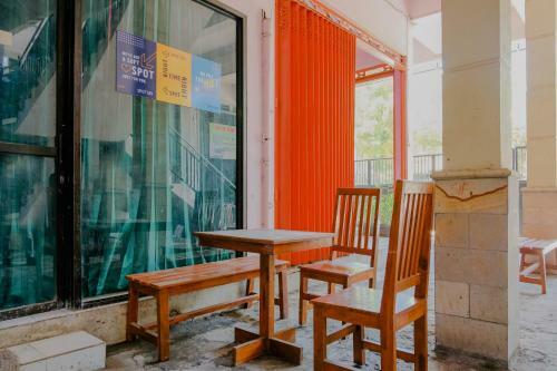 Hotel Spot On 1759 Family Residence