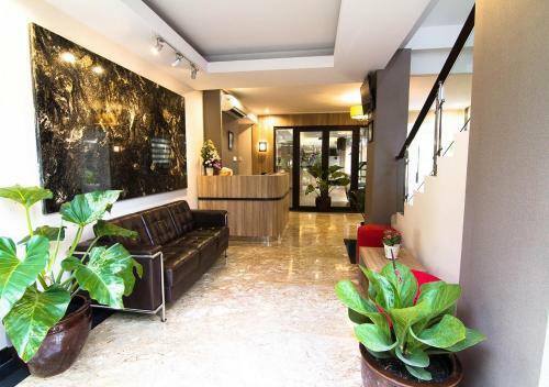 Hotel Marrakesh Inn