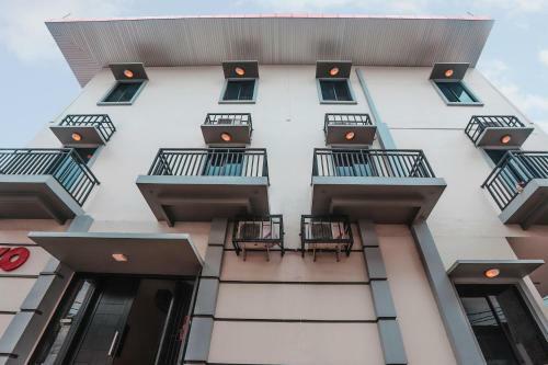 Hotel Oyo 122 Oekude Kost
