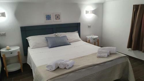 Apartment In A Villa A Stones Throw From The Sea