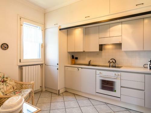 Luxurious Holiday Home In Verbania With Balcony