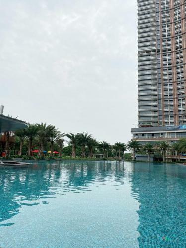 Cozy Stay @ Gold Coast Pik Sea View Apartment