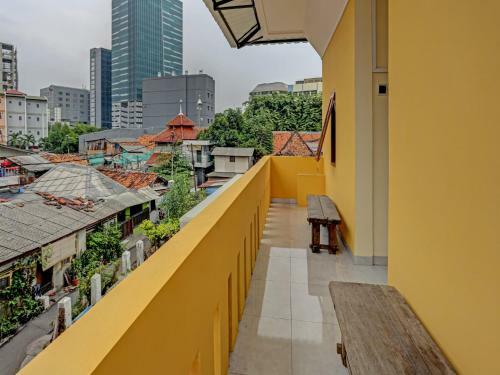 Hotel Oyo 90106 Tanah Abang Residence