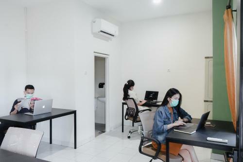Hotel Social Hub By Twospaces