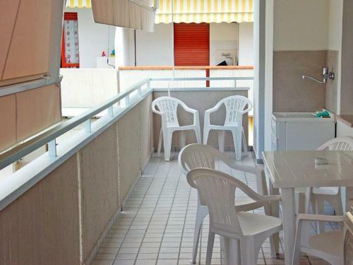 Alluring Apartment In Alba Adriatica Near Sea